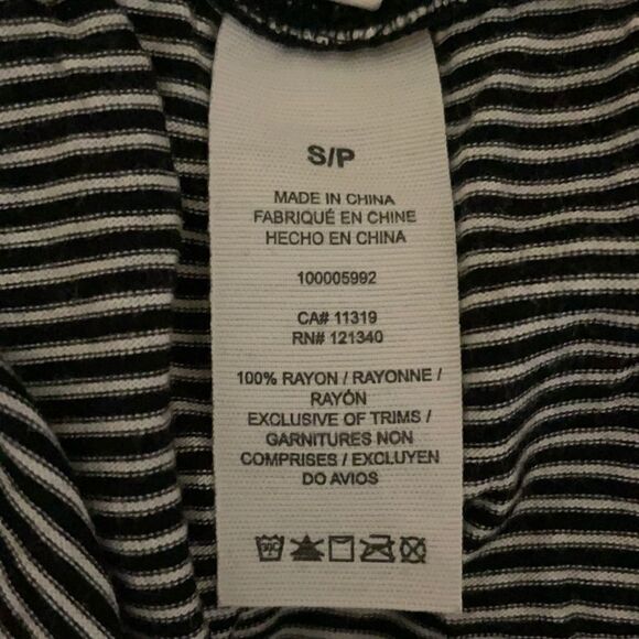 GARAGE Maxi Skirt with Horizontal Stripes Print Size Small - Picture 6 of 7